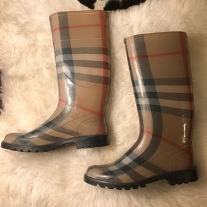 Vintage Burberry Rainboots